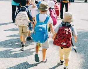 Lire la suite à propos de l’article Comment préparer la rentrée de son enfant hpi avec sérénité ?